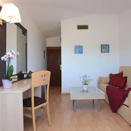 Don Angel & & Padel- Adults Recommended 3* Santa Susanna