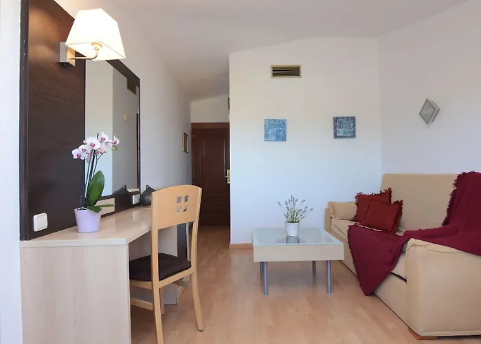 Don Angel & & Padel- Adults Recommended 3* Santa Susanna