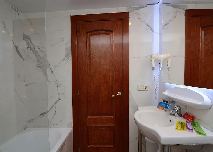 Don Angel & & Padel- Adults Recommended Santa Susanna